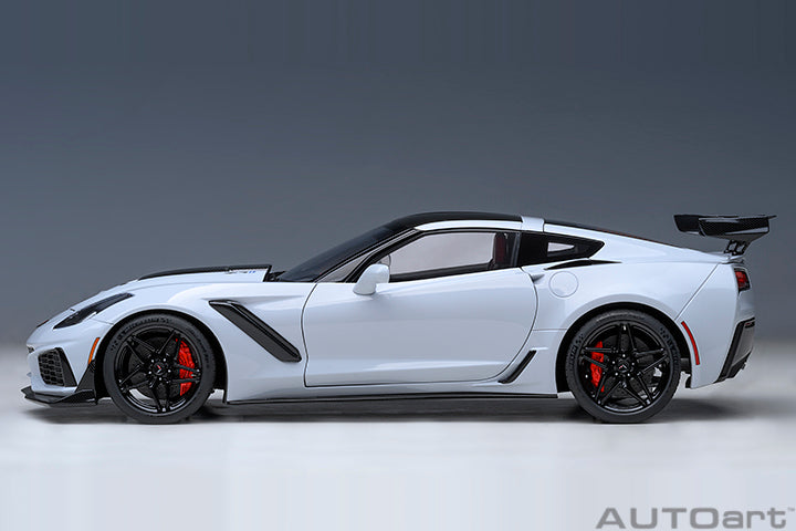 Chevrolet Corvette ZR1 Ceramic Matrix Grey Metallic