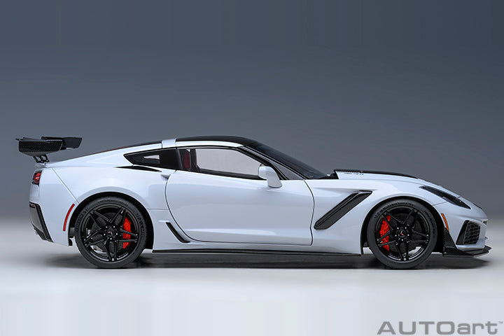 Chevrolet Corvette ZR1 Ceramic Matrix Grey Metallic