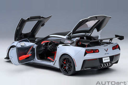 Chevrolet Corvette ZR1 Ceramic Matrix Grey Metallic