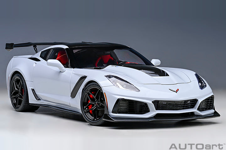 Chevrolet Corvette ZR1 Ceramic Matrix Grey Metallic