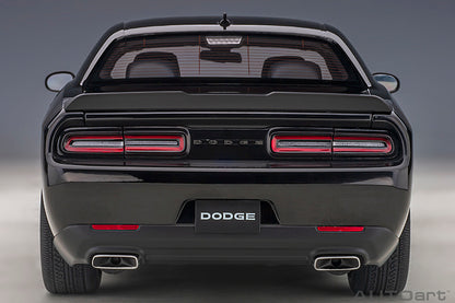 Dodge Challenger 392 Hemi Scat Pack Shaker Pitch Black
