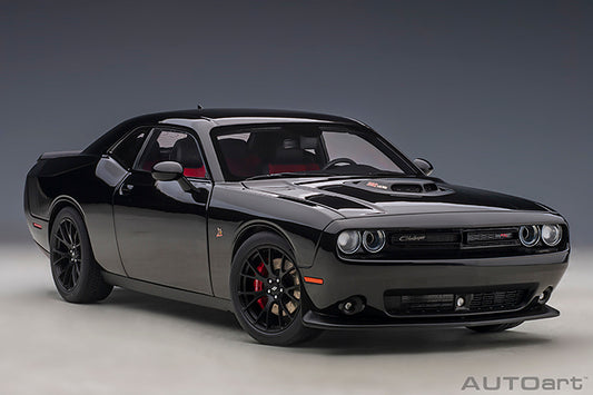 Dodge Challenger 392 Hemi Scat Pack Shaker Pitch Black