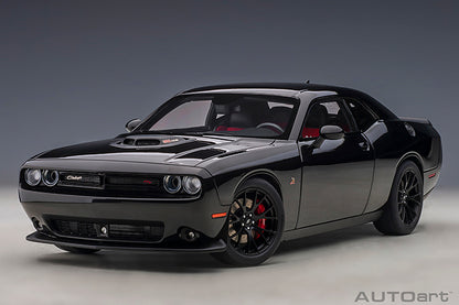 Dodge Challenger 392 Hemi Scat Pack Shaker Pitch Black