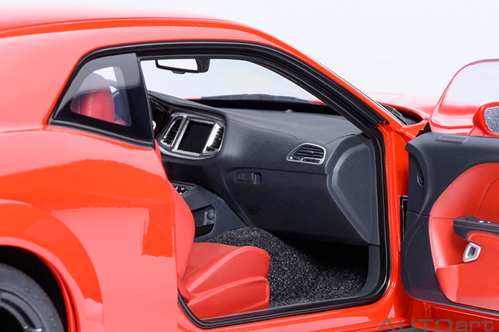Dodge Challenger SRT Jailbreak