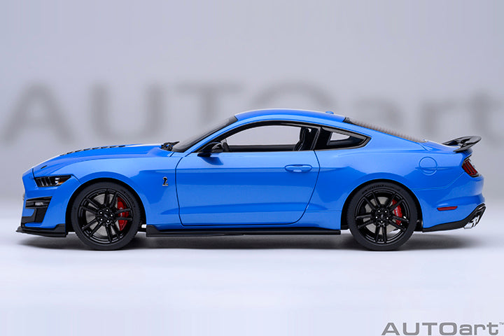 Ford Mustang Shelby GT500 Grabber Blue