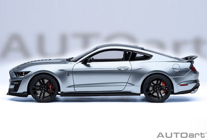 Ford Mustang Shelby GT500 Iconic Silver