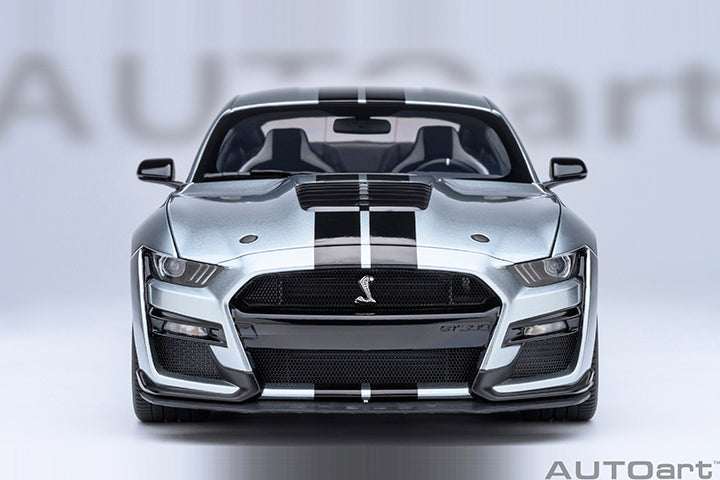 Ford Mustang Shelby GT500 Iconic Silver