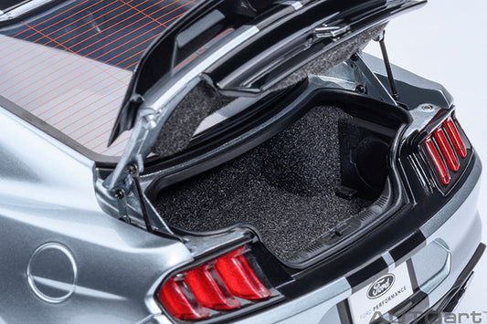 Ford Mustang Shelby GT500 Iconic Silver