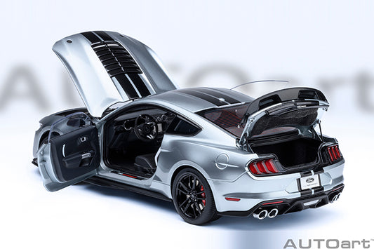 Ford Mustang Shelby GT500 Iconic Silver
