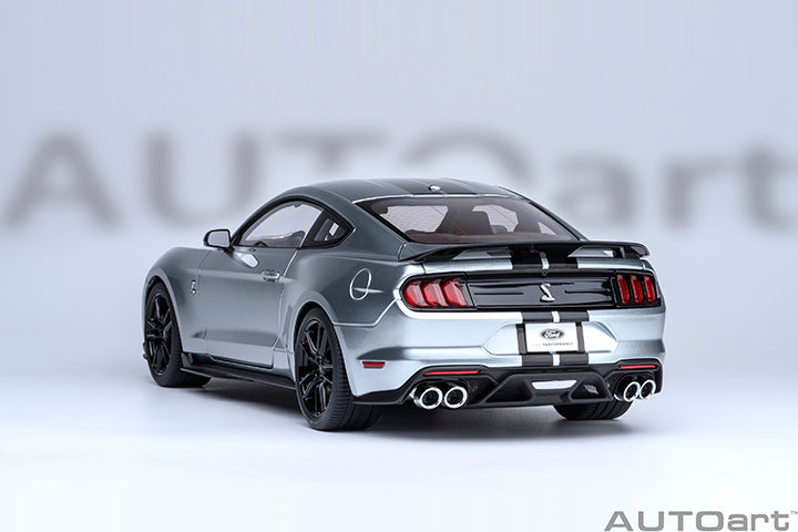 Ford Mustang Shelby GT500 Iconic Silver