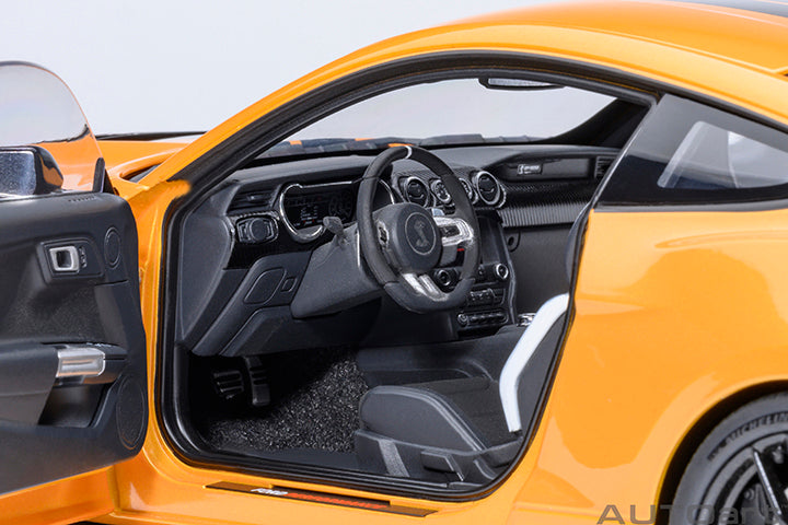Ford Mustang Shelby GT500 Cyber Orange