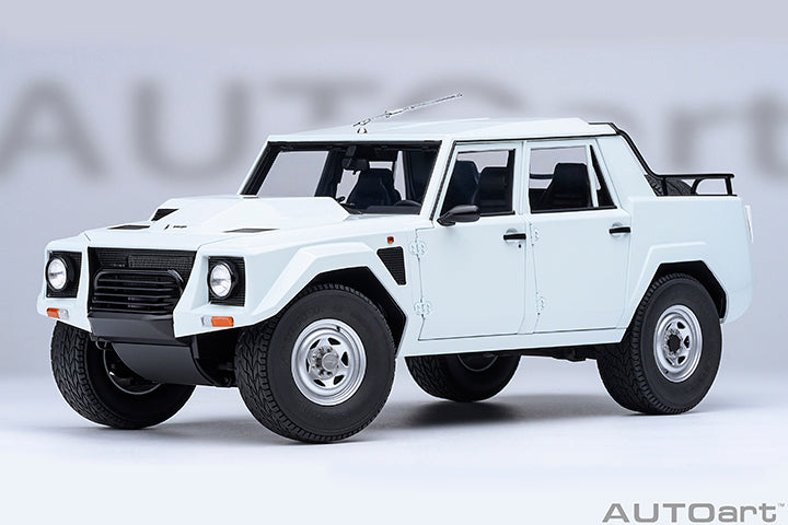 Lamborghini LM002 Bianco Polo