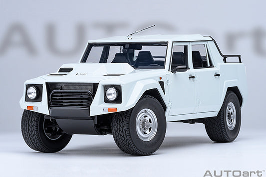 Lamborghini LM002 Bianco Polo