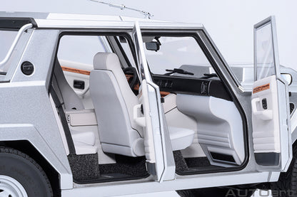 Lamborghini LM002 Argento