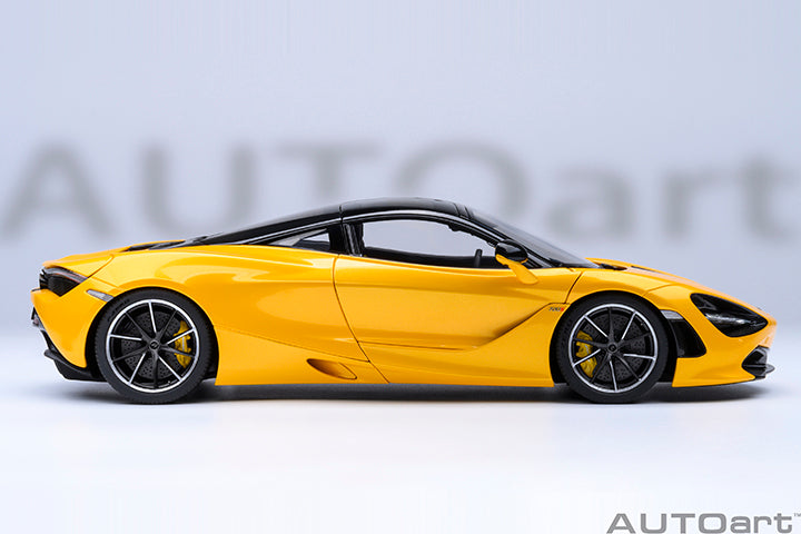 McLaren 720S Volcano Yellow