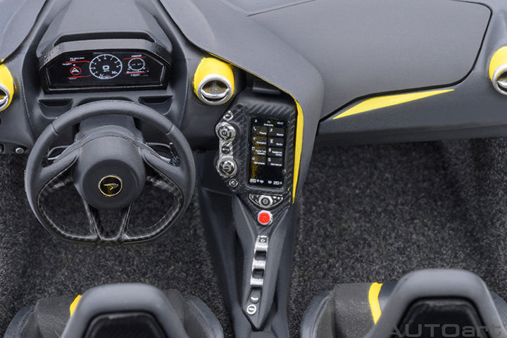 McLaren 720S Volcano Yellow