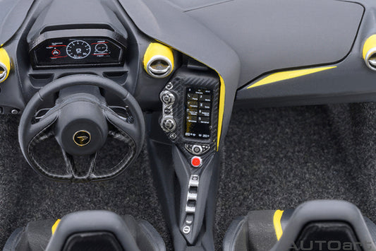 McLaren 720S Volcano Yellow