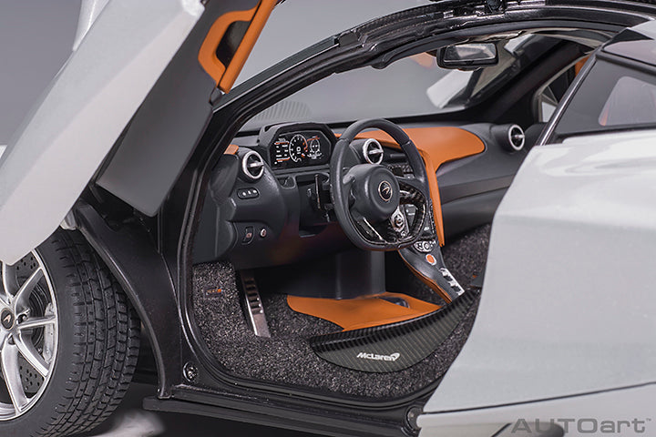McLaren 720S Glacier White