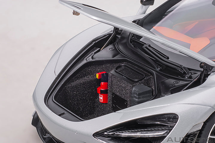 McLaren 720S Glacier White
