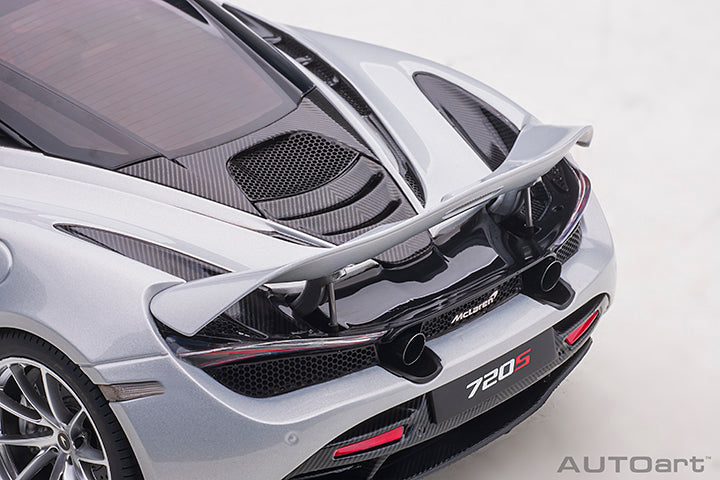 McLaren 720S Glacier White