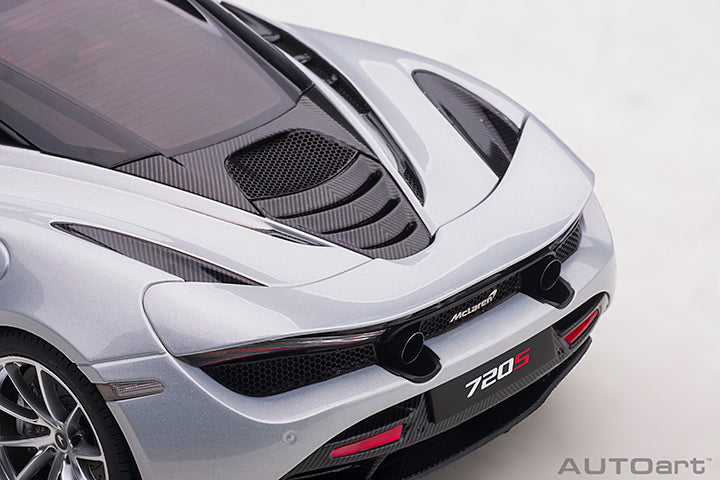 McLaren 720S Glacier White