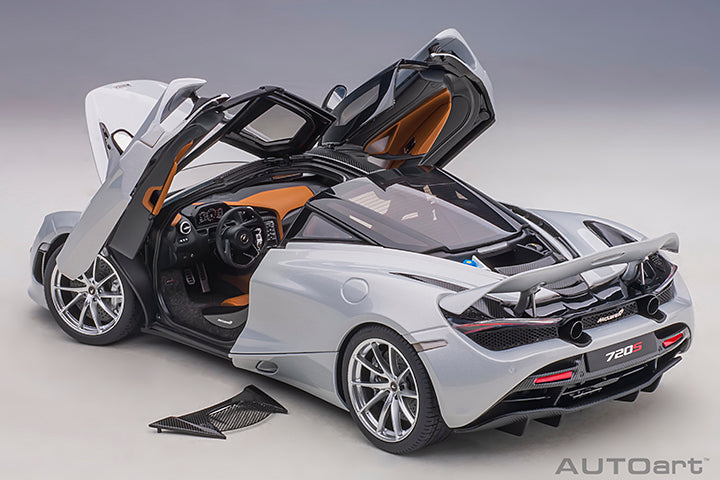 McLaren 720S Glacier White
