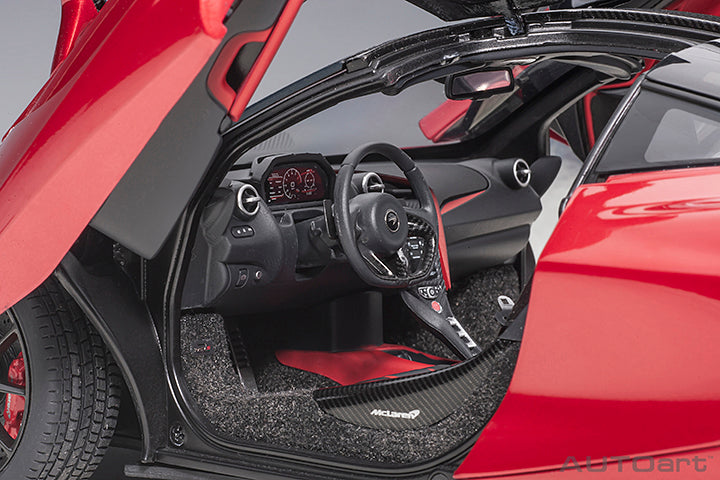 McLaren 720S Memphis Red 2017