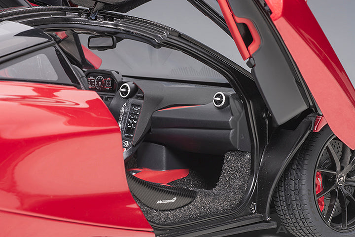 McLaren 720S Memphis Red 2017