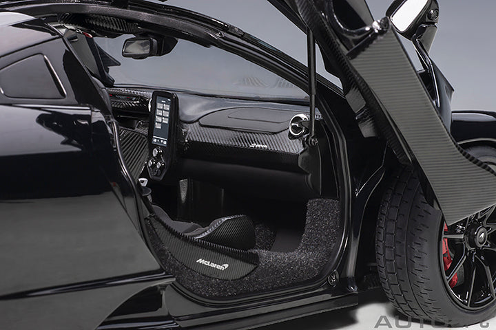 McLaren Senna Stealth