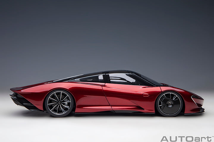 McLaren Speedtail Volcano Red
