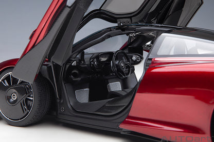 McLaren Speedtail Volcano Red