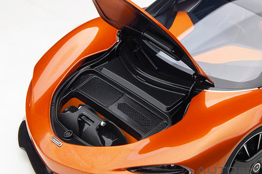 McLaren Speedtail Volcano Orange