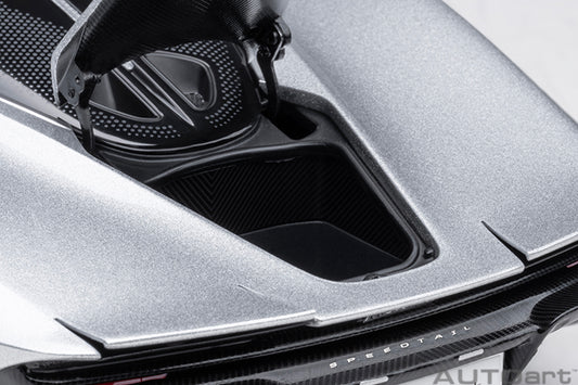 McLaren Speedtail Supernova Silver