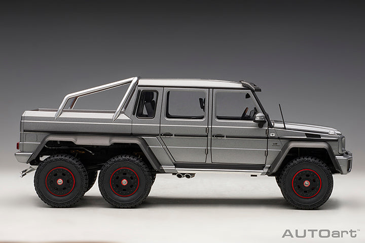 Mercedes-Benz G 63 AMG 6x6 Designo Platinum Magno