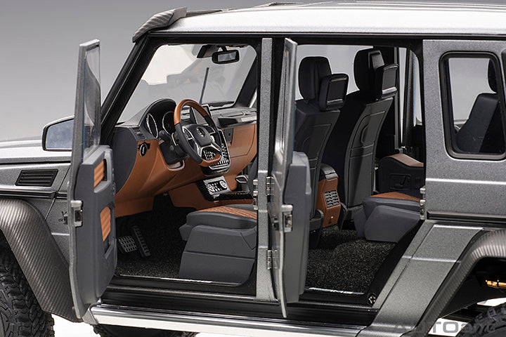 Mercedes-Benz G 63 AMG 6x6 Designo Platinum Magno