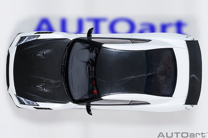 Nissan GT-R (R35) Nismo Brilliant White Pearl