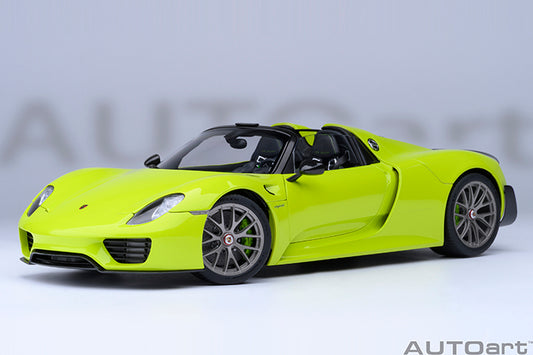 Porsche 918 Spyder Weissach Package