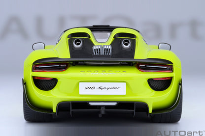 Porsche 918 Spyder Weissach Package