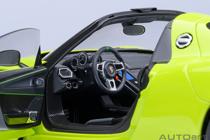 Porsche 918 Spyder Weissach Package