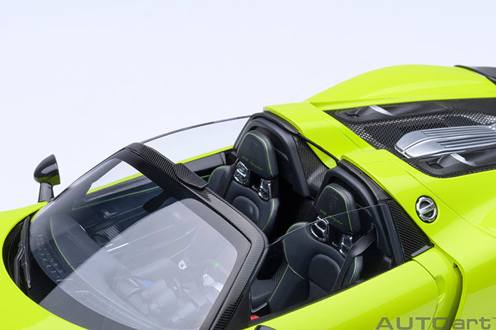 Porsche 918 Spyder Weissach Package