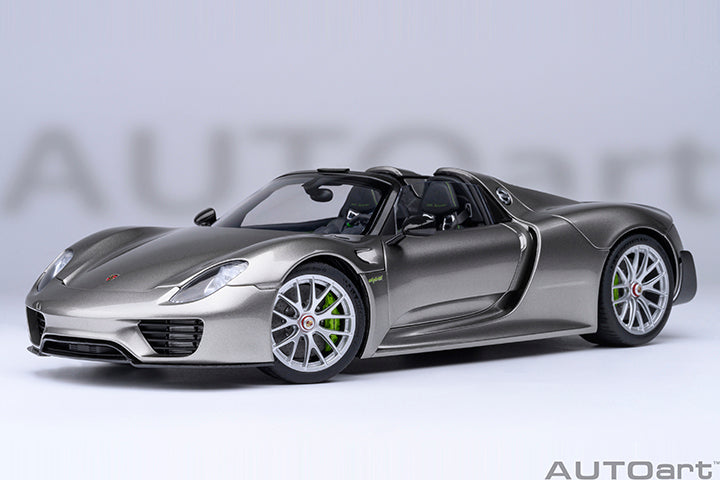 Porsche 918 Spyder Weissach Package