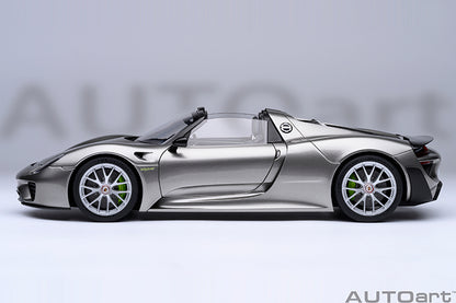 Porsche 918 Spyder Weissach Package