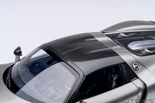 Porsche 918 Spyder Weissach Package