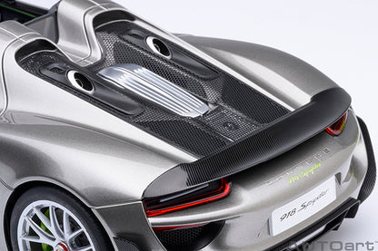 Porsche 918 Spyder Weissach Package