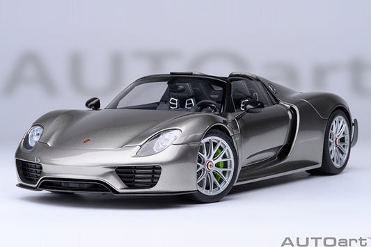 Porsche 918 Spyder Weissach Package