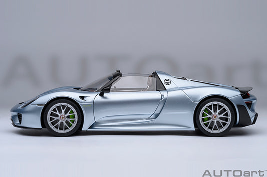 Porsche 918 Spyder Weissach Package