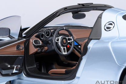 Porsche 918 Spyder Weissach Package