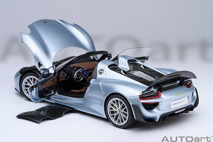 Porsche 918 Spyder Weissach Package