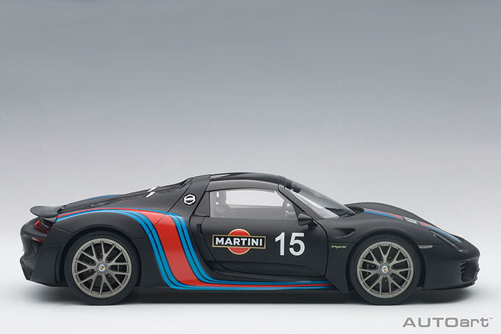 Porsche 918 Spyder Weissach Package