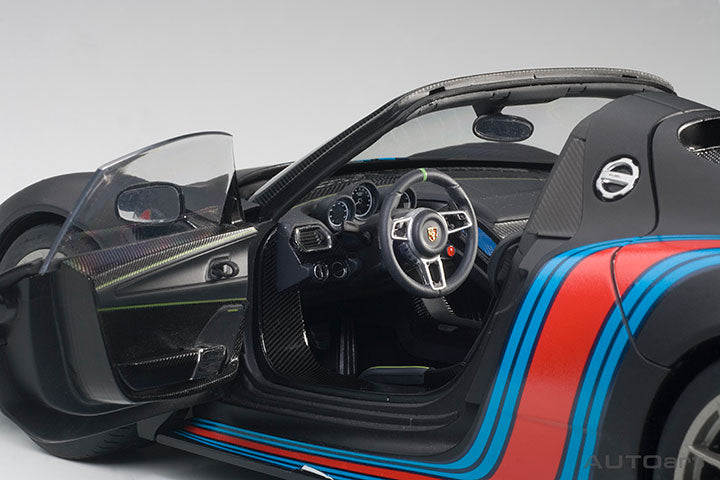 Porsche 918 Spyder Weissach Package